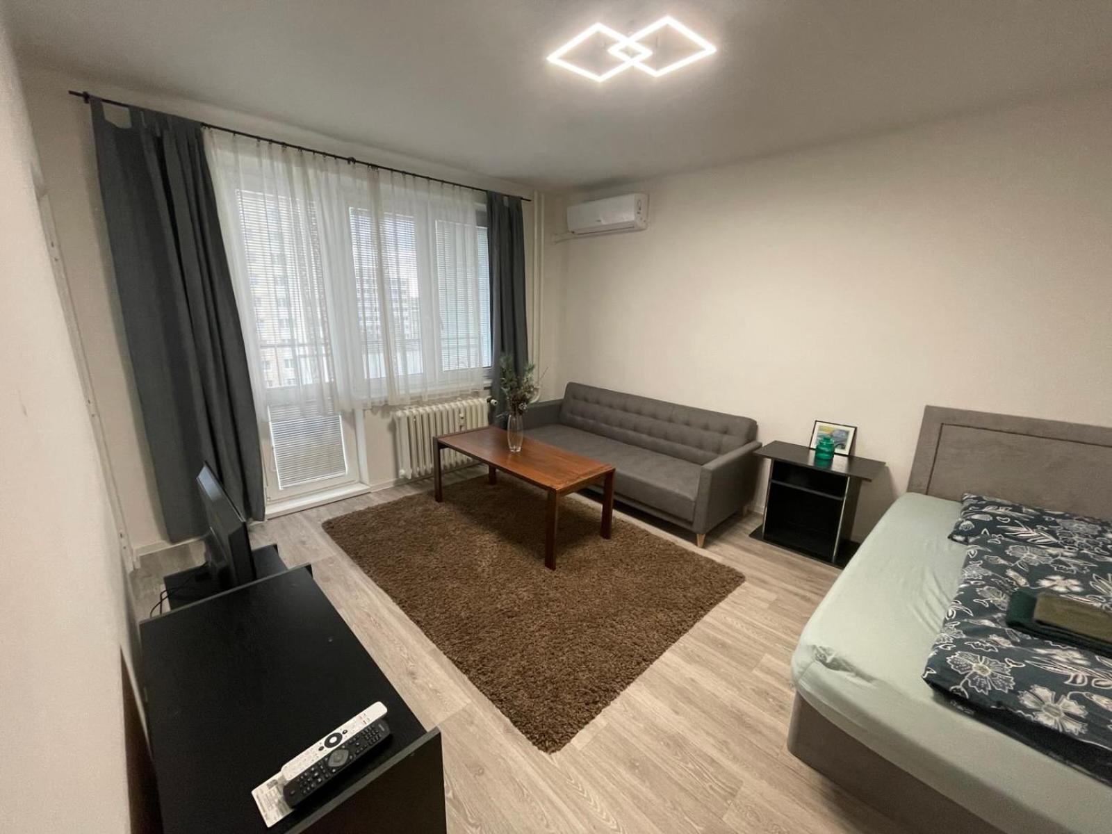 Apartman Sabo Komenskeho Kosice Exterior photo